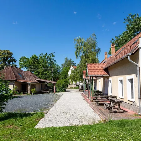 Napraforgó Turistaszálló Hostel