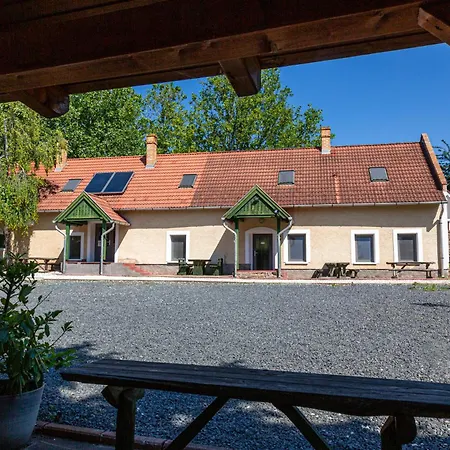 Napraforgó Turistaszálló